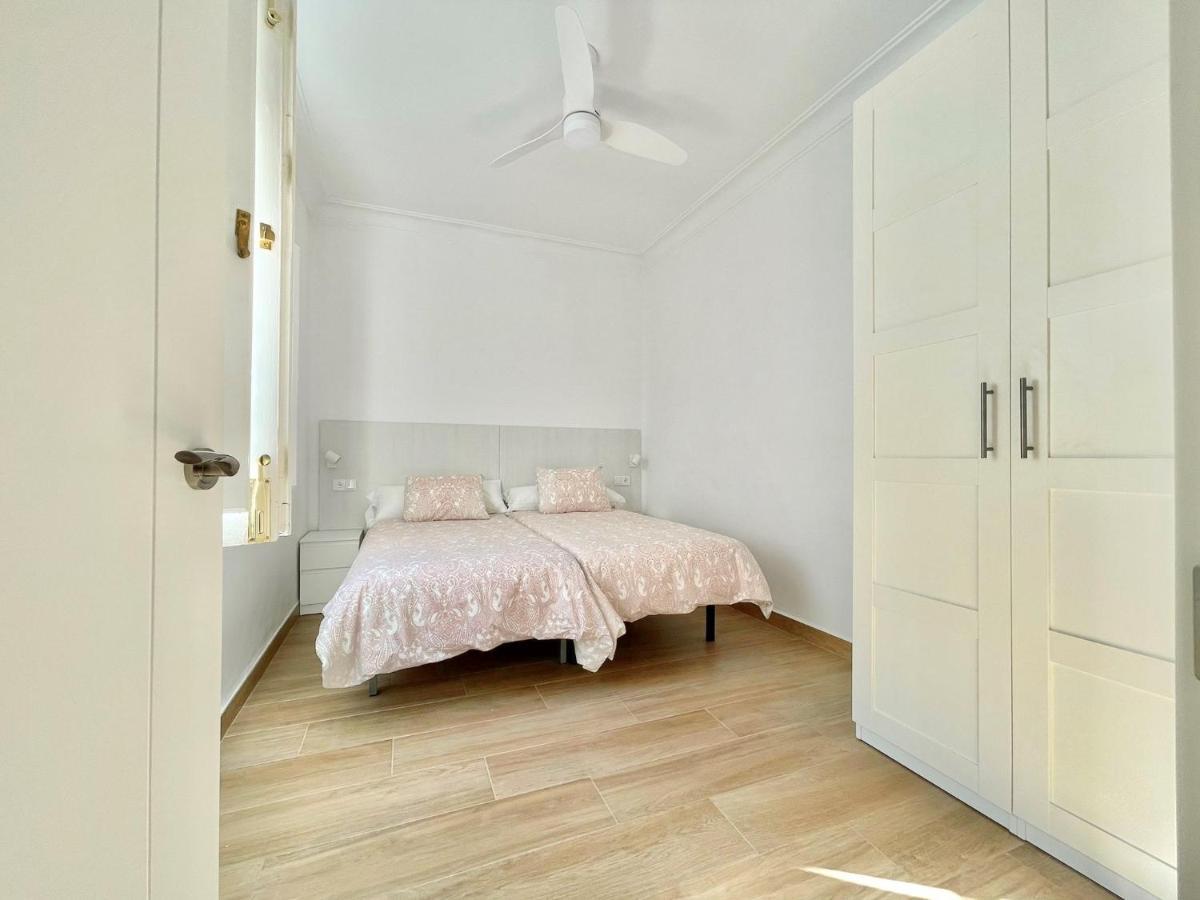 토레델마르 Casa Del Mar En La Plaza De La Axarquia 아파트 외부 사진